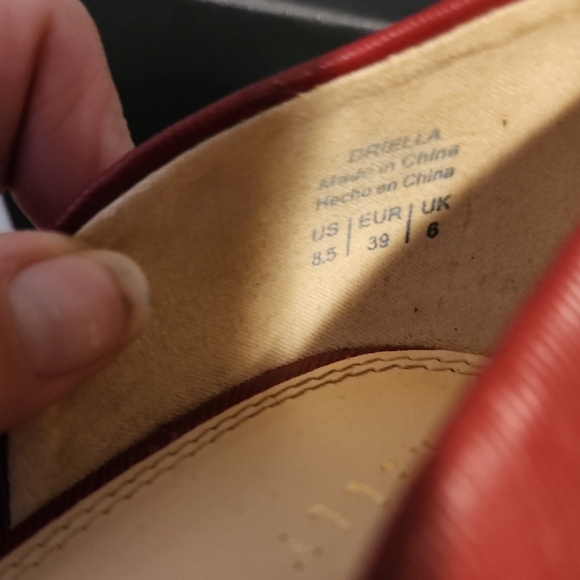 Kelly & Katie Red Elegant Leather Heels - Picture 7 of 8